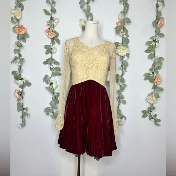 Free People Victorian Lace Dress - Picture 2 of 14